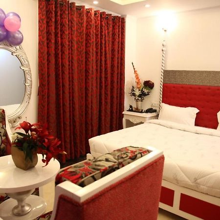 Vrindāvan Hotel Dev Residency מראה חיצוני תמונה