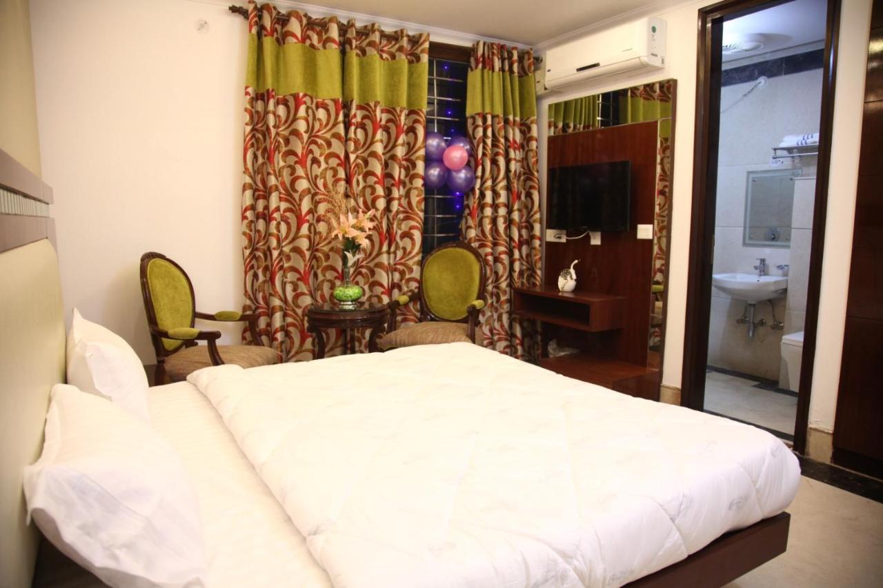Vrindāvan Hotel Dev Residency מראה חיצוני תמונה